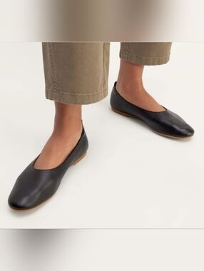Everlane Day Glove Classic Women's Leather Ballet Flats 7.5 EUC Elevated Basic